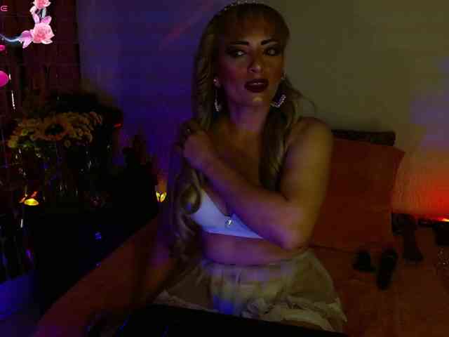 JeaniIneescott webcam