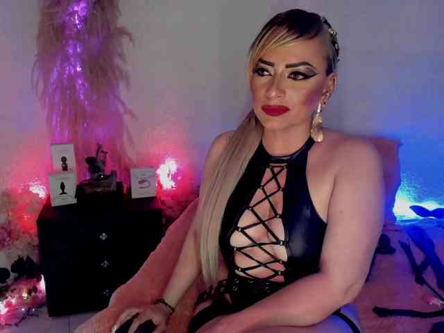 JeaniIneescott webcam