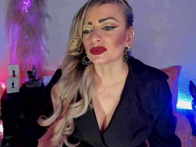 JeaniIneescott webcam