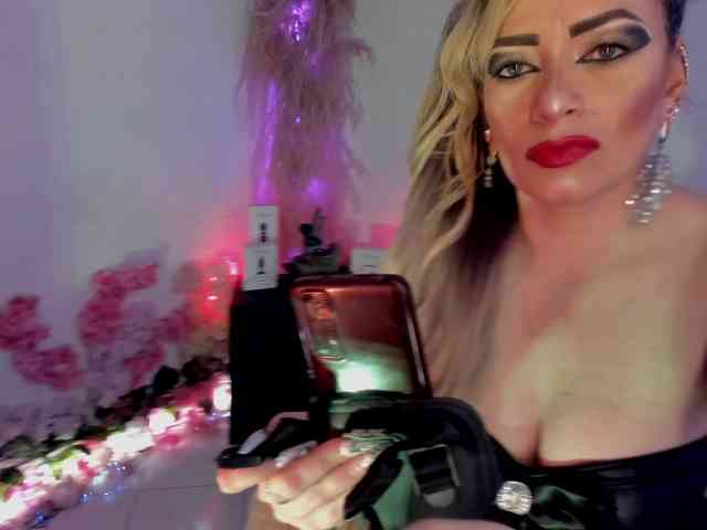 JeaniIneescott webcam