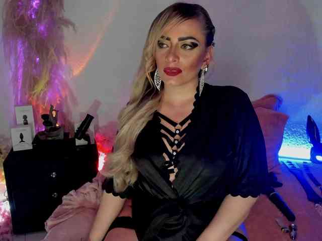 JeaniIneescott webcam