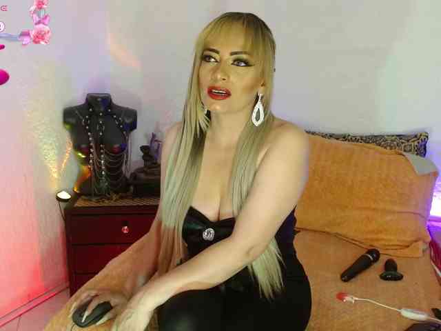 JeaniIneescott webcam