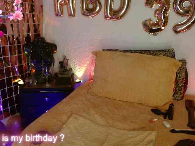 JeaniIneescott webcam