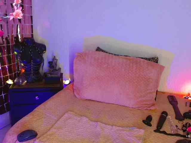 JeaniIneescott webcam