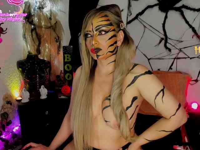 JeaniIneescott webcam