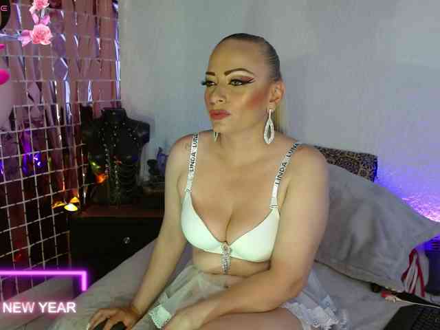 JeaniIneescott webcam