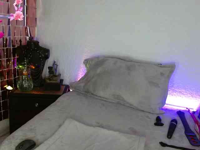 JeaniIneescott webcam