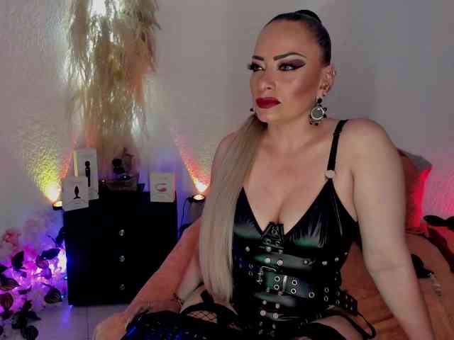 JeaniIneescott webcam