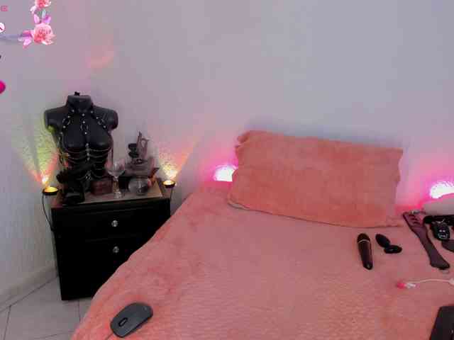 JeaniIneescott webcam