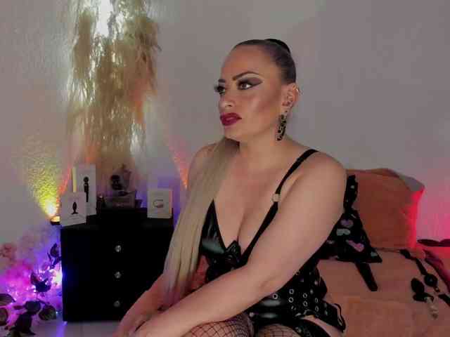 JeaniIneescott webcam