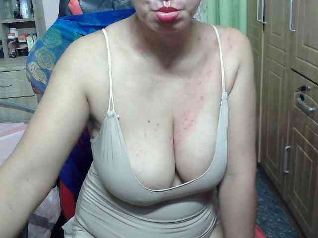 Prettyann46 webcam