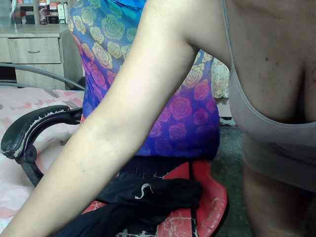 Prettyann46 webcam