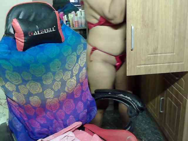 Prettyann46 webcam