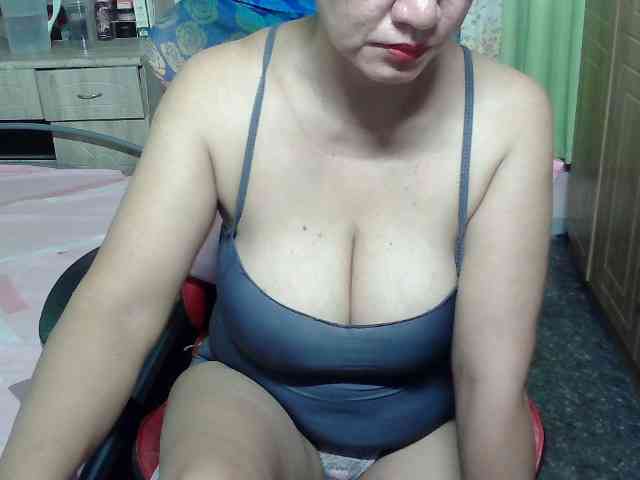 Prettyann46 Live Webcam on BongaCams