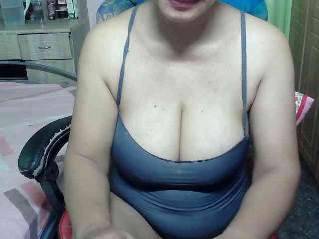 Prettyann46 webcam