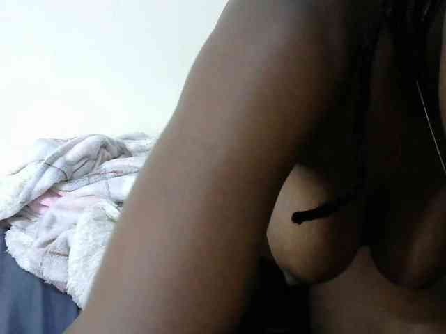 Bouncyass12 webcam