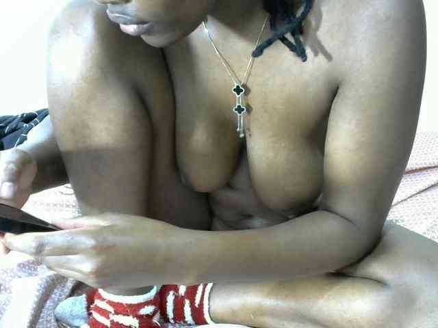 Bouncyass12 webcam