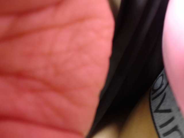 KEYRAMILLER's BongaCams show and profile