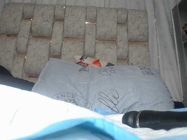 KEYRAMILLER's BongaCams show and profile