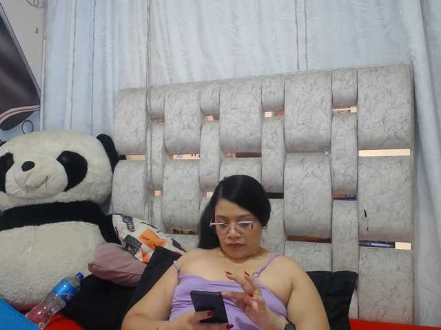 KEYRAMILLER's BongaCams show and profile