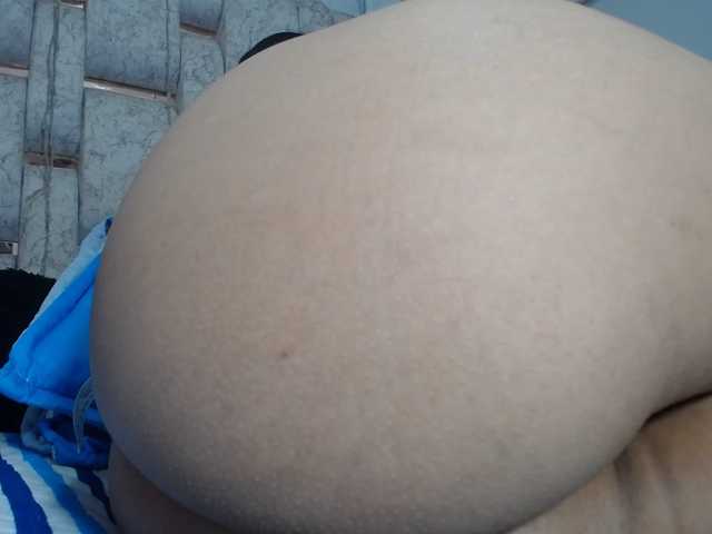 KEYRAMILLER's BongaCams show and profile