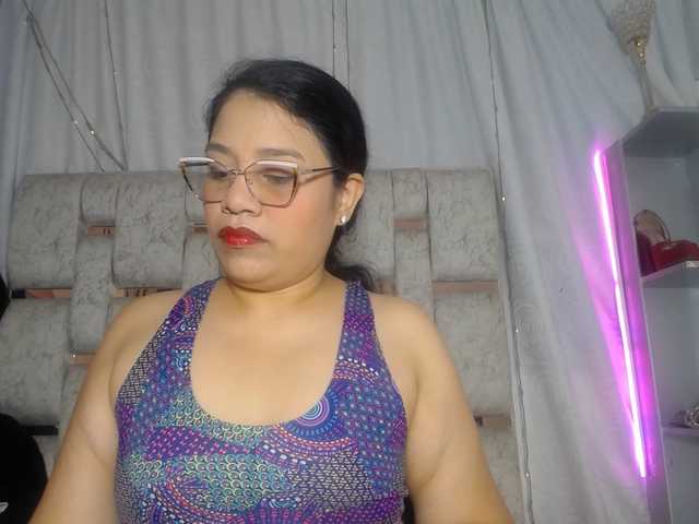 KEYRAMILLER's BongaCams show and profile
