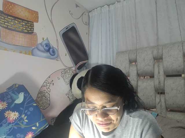 KEYRAMILLER's BongaCams show and profile