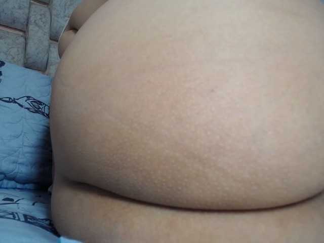 KEYRAMILLER's BongaCams show and profile