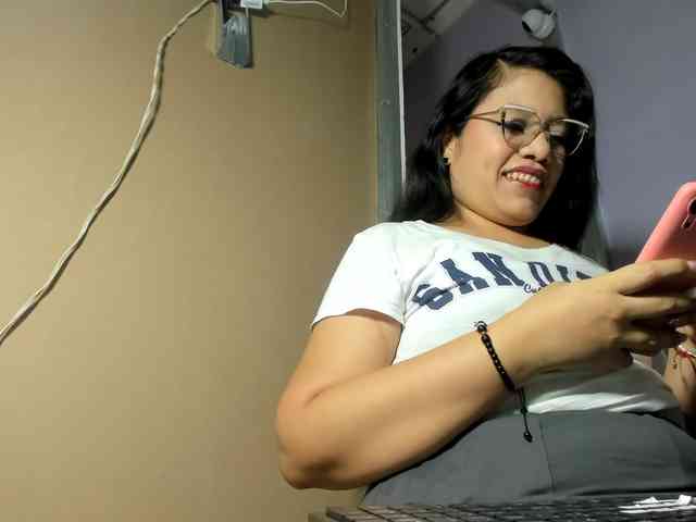KEYRAMILLER webcam