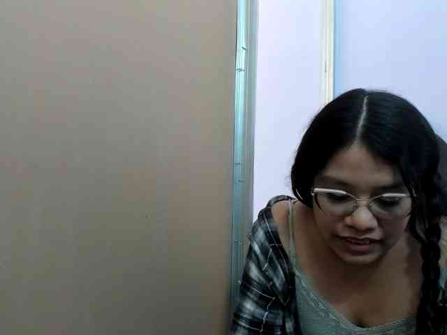 KEYRAMILLER webcam