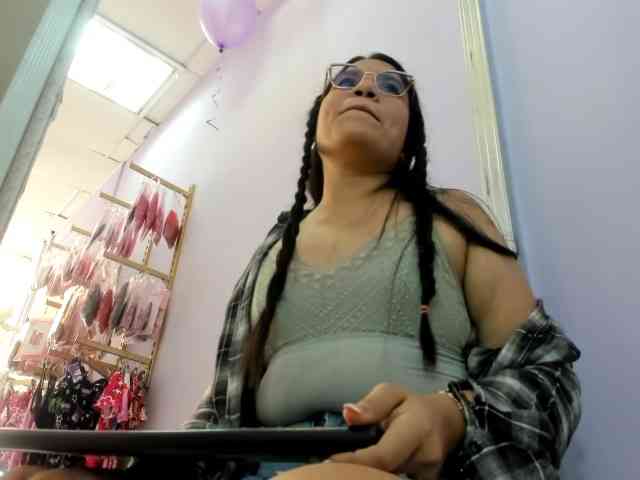 KEYRAMILLER webcam