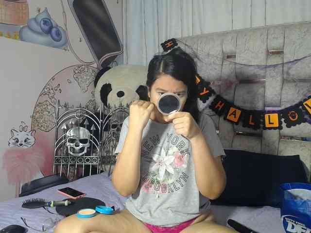KEYRAMILLER webcam