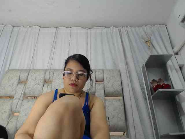 KEYRAMILLER Live Webcam on BongaCams