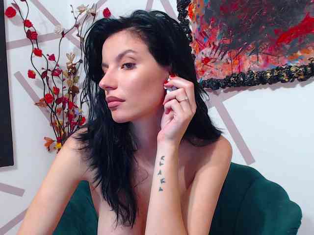 Allinda-Joy webcam