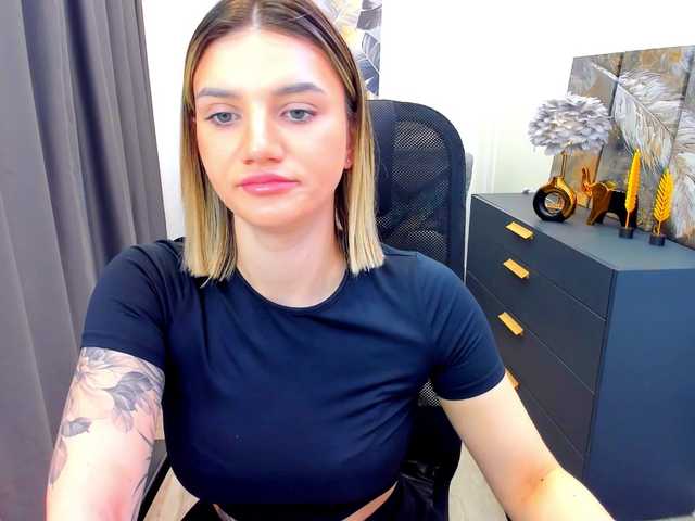 SelenaMoonlight's BongaCams show and profile