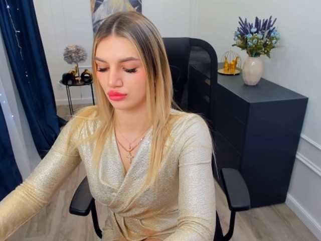 SelenaMoonlight's BongaCams show and profile