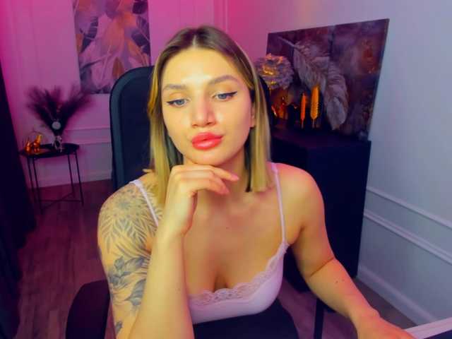 SelenaMoonlight's BongaCams show and profile