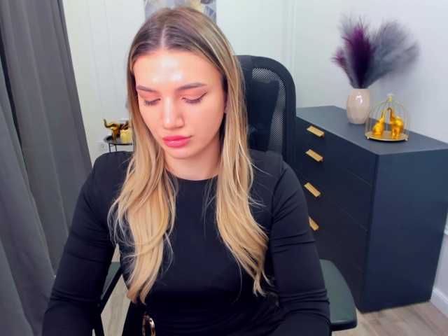 SelenaMoonlight's BongaCams show and profile