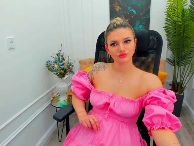 SelenaMoonlight's BongaCams show and profile