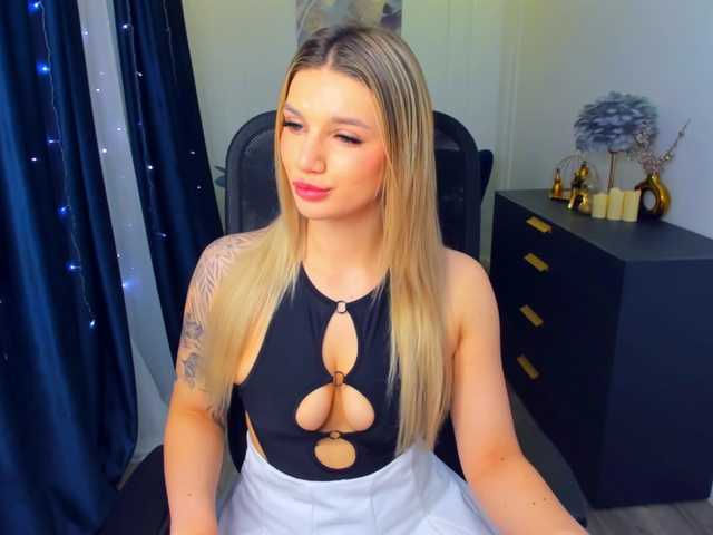 SelenaMoonlight's BongaCams show and profile