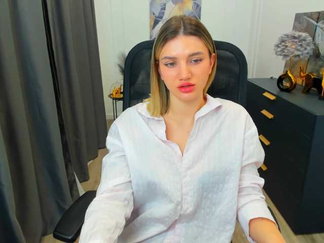 SelenaMoonlight live cam profile