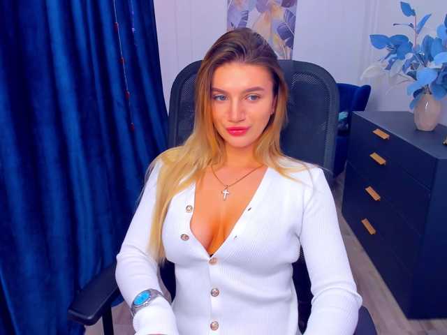 SelenaMoonlight webcam