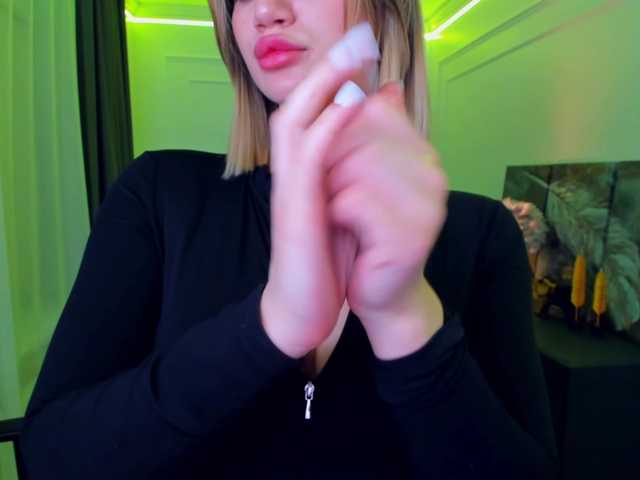 SelenaMoonlight's BongaCams show and profile