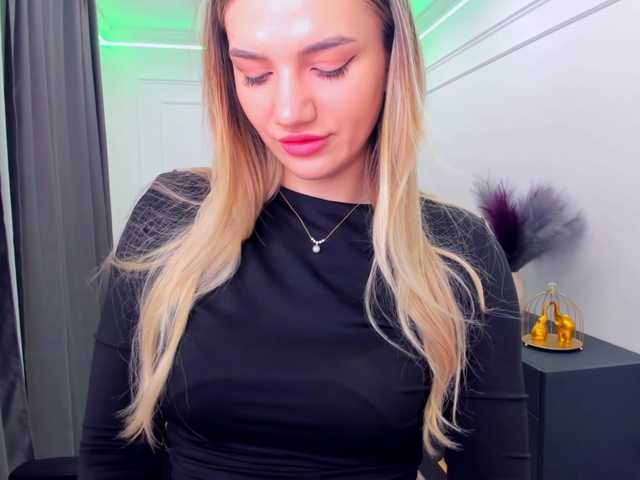 SelenaMoonlight's BongaCams show and profile