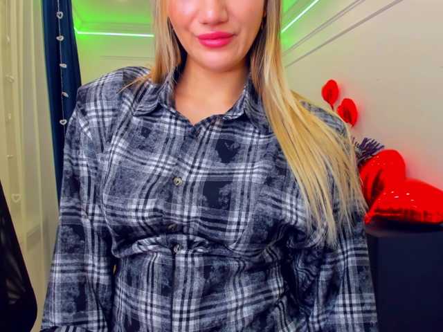 SelenaMoonlight's BongaCams show and profile