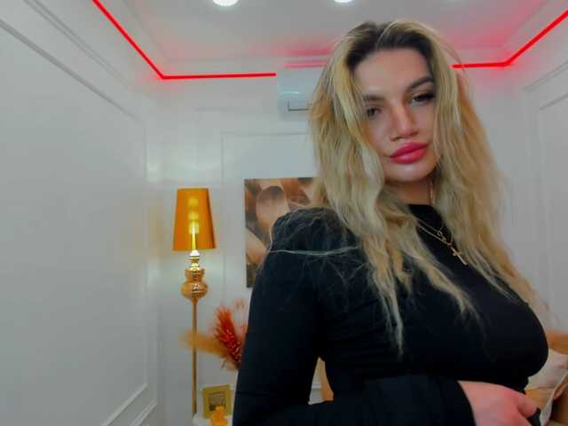 SelenaMoonlight's BongaCams show and profile