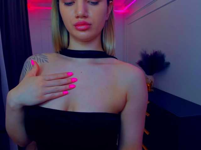 SelenaMoonlight's BongaCams show and profile