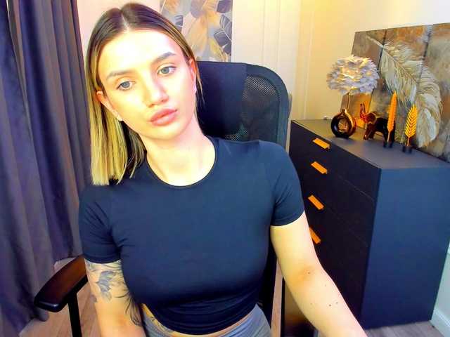 SelenaMoonlight's BongaCams show and profile