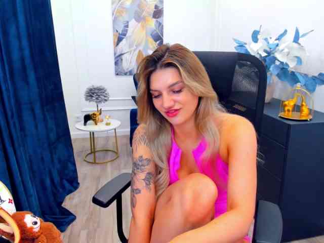 SelenaMoonlight webcam