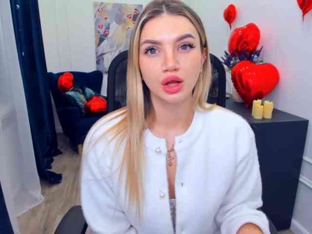 SelenaMoonlight webcam